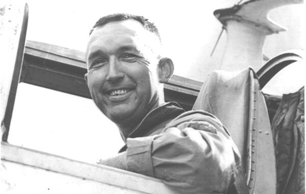 Col Oscar Mauterer